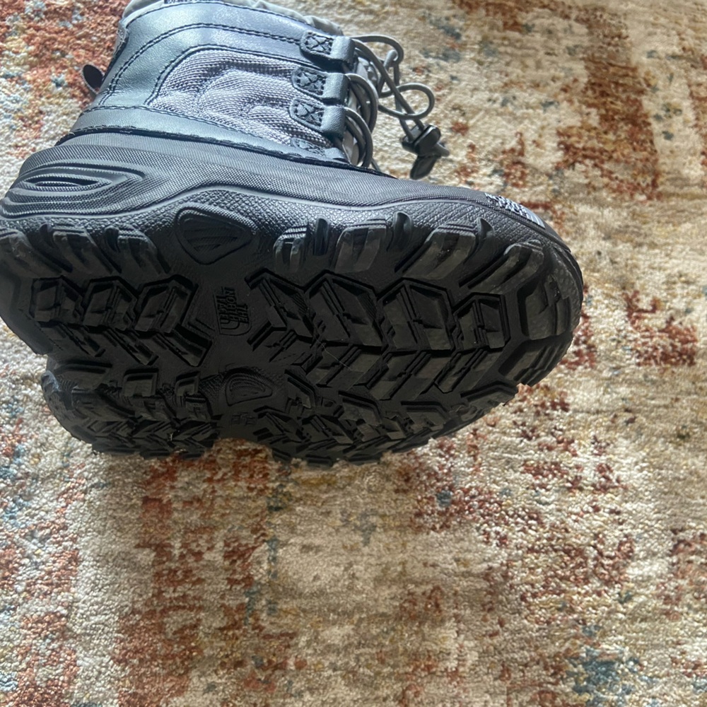 The North Face boots - Picture 4 of 4